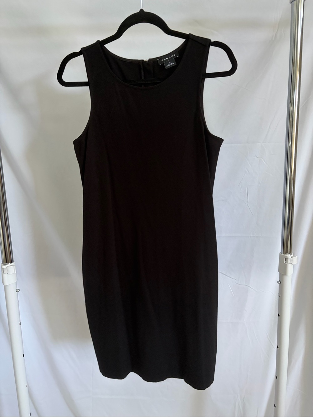 Trouve Black Sleeveless Mini Sheath Dress